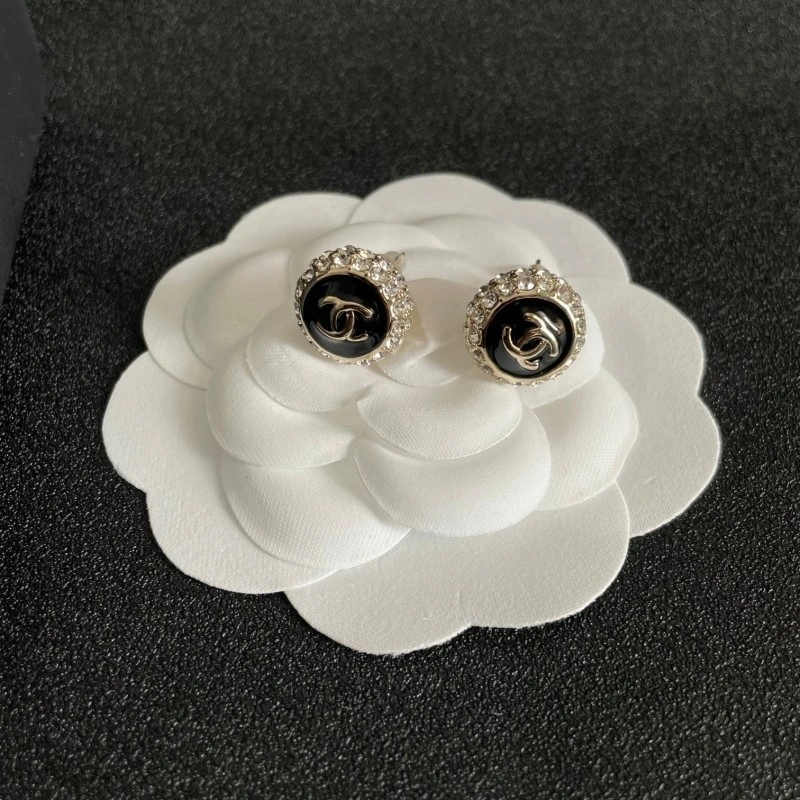 Chanel Earrings Snug 219994
