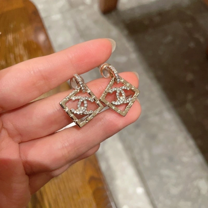 Chanel Earrings FreshLook 219967
