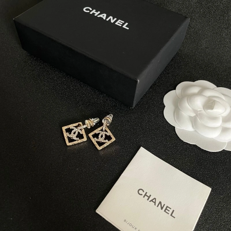 Chanel Earrings FreshLook 219967