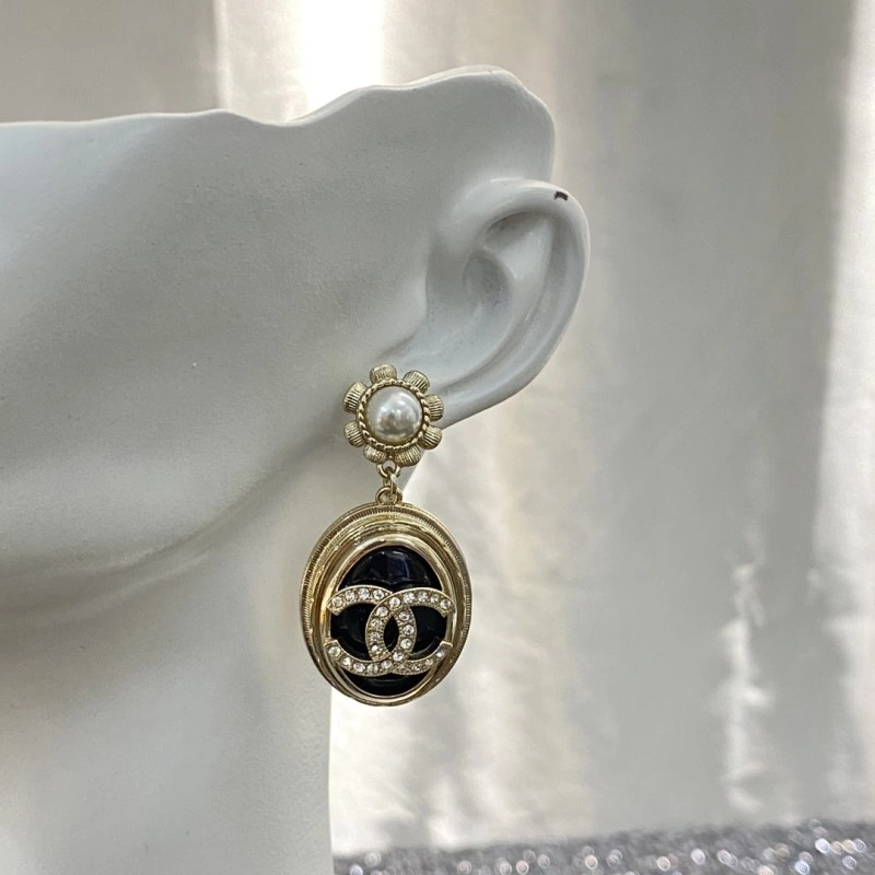 Chanel Earrings Fashionable 219955