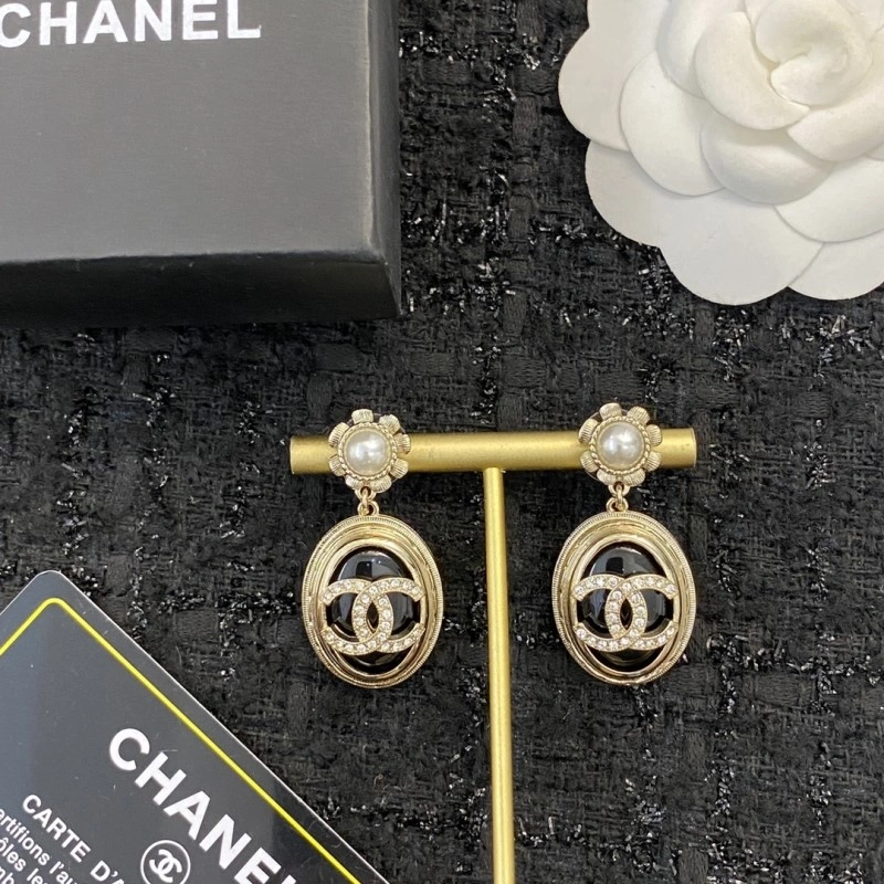 Chanel Earrings Fashionable 219955