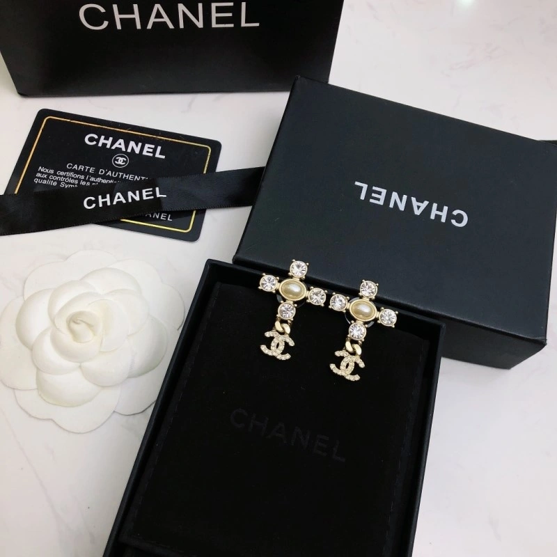 Chanel Earrings Supportive 219958