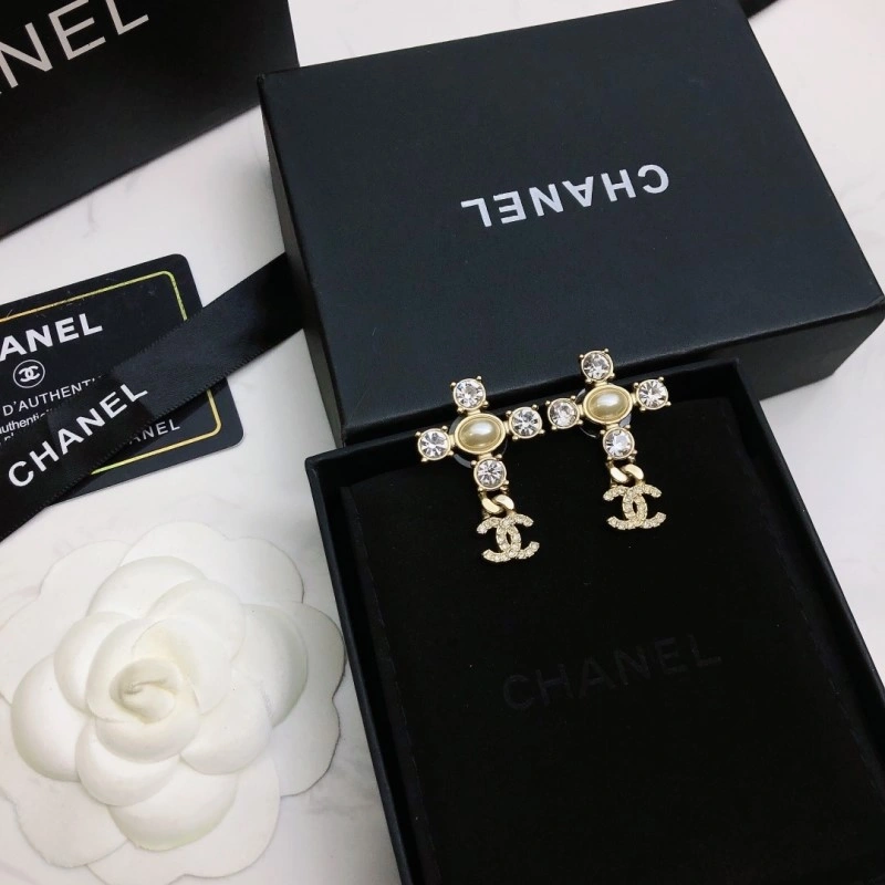 Chanel Earrings Supportive 219958