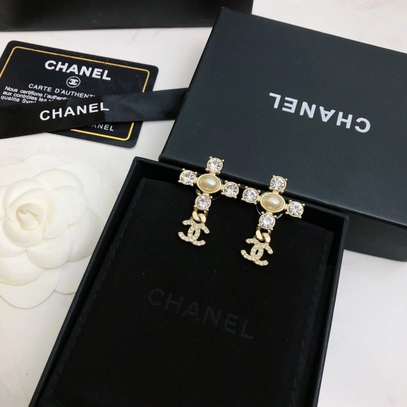 Chanel Earrings Supportive 219958