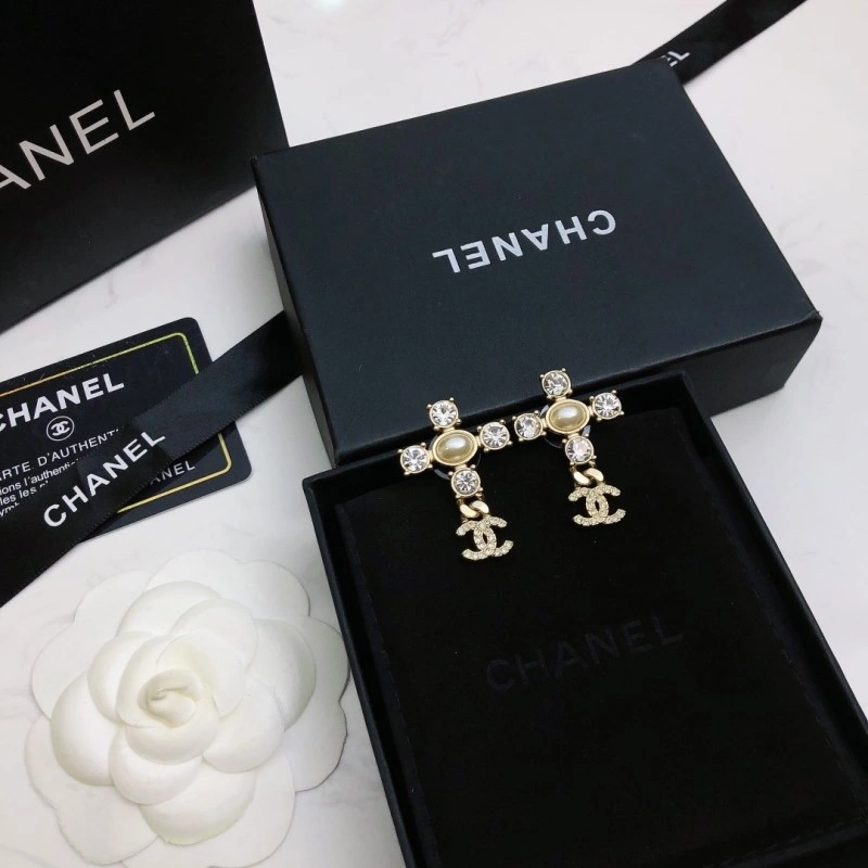 Chanel Earrings Supportive 219958