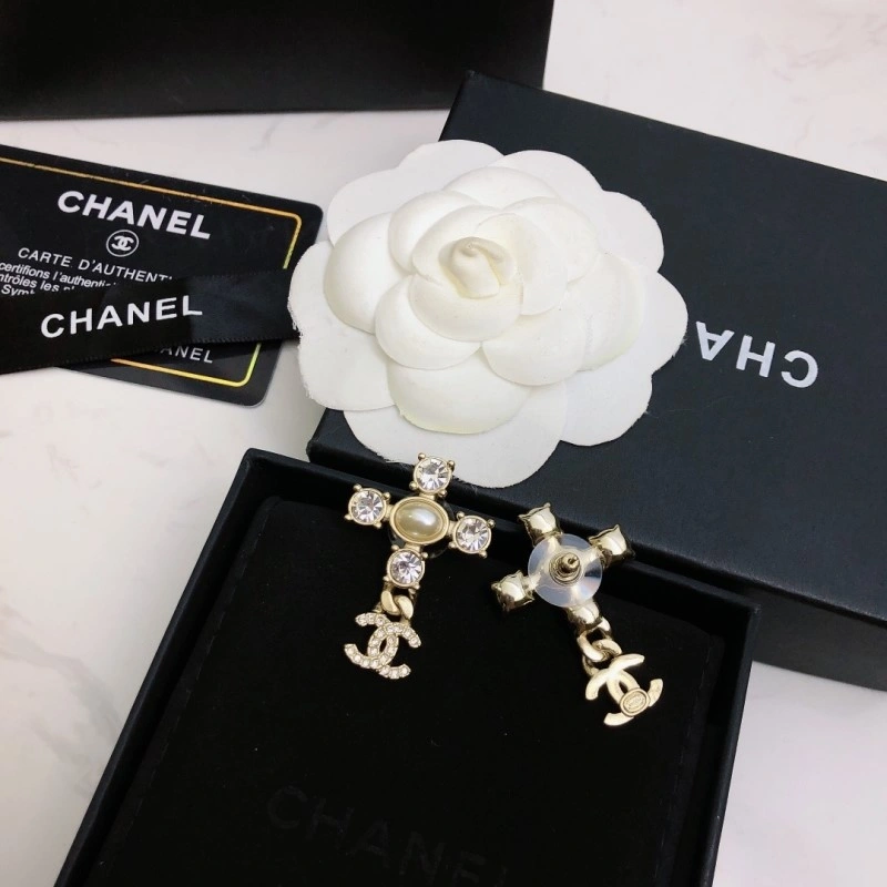 Chanel Earrings Supportive 219958