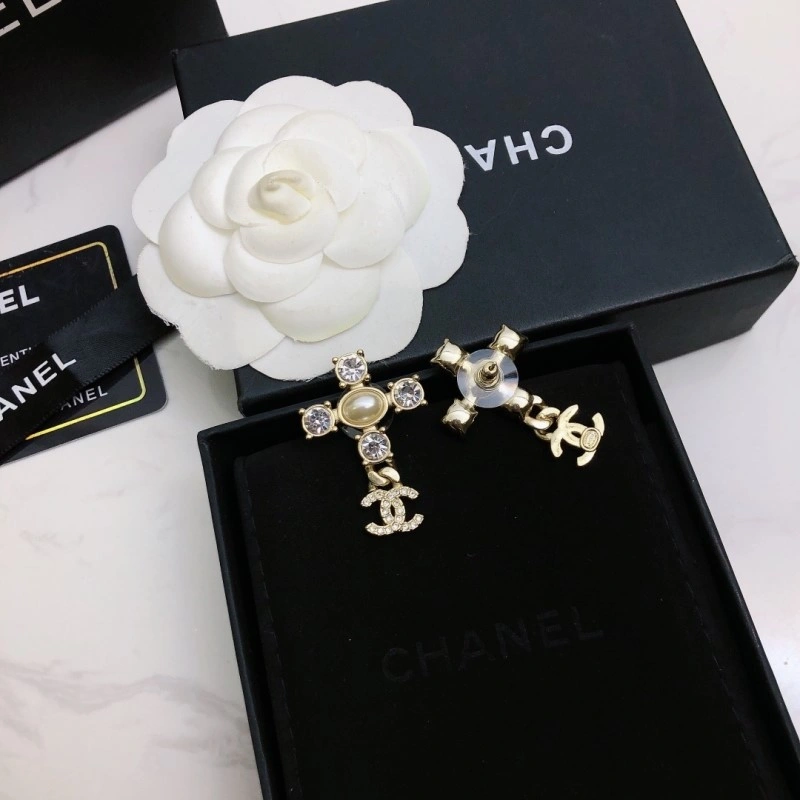 Chanel Earrings Supportive 219958