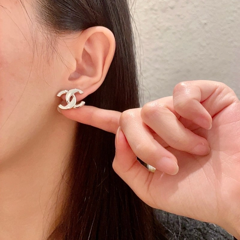 Chanel Earrings Effortless 219948