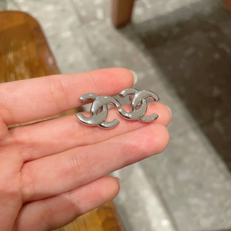 Chanel Earrings Effortless 219948