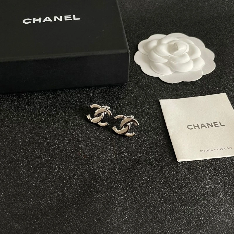 Chanel Earrings Effortless 219948