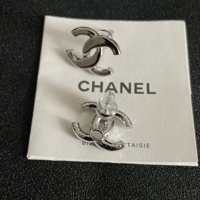 Chanel Earrings Effortless 219948
