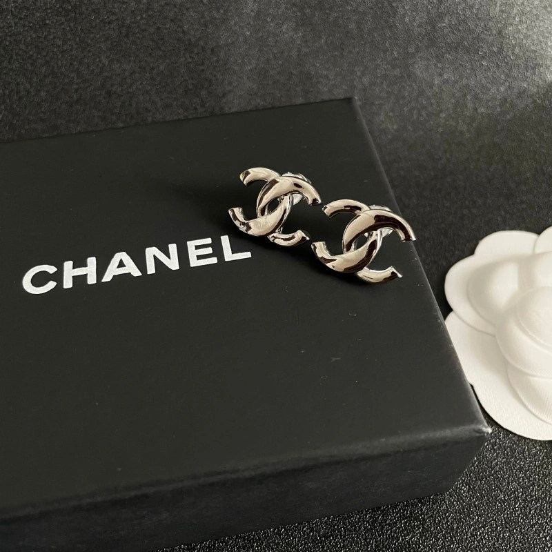 Chanel Earrings Effortless 219948