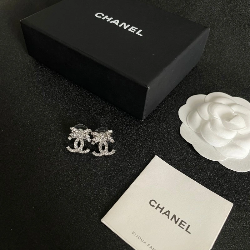 Effortless Chanel Earrings 219951