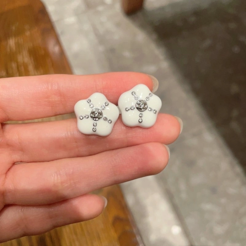 Chanel Earrings Compact 219957