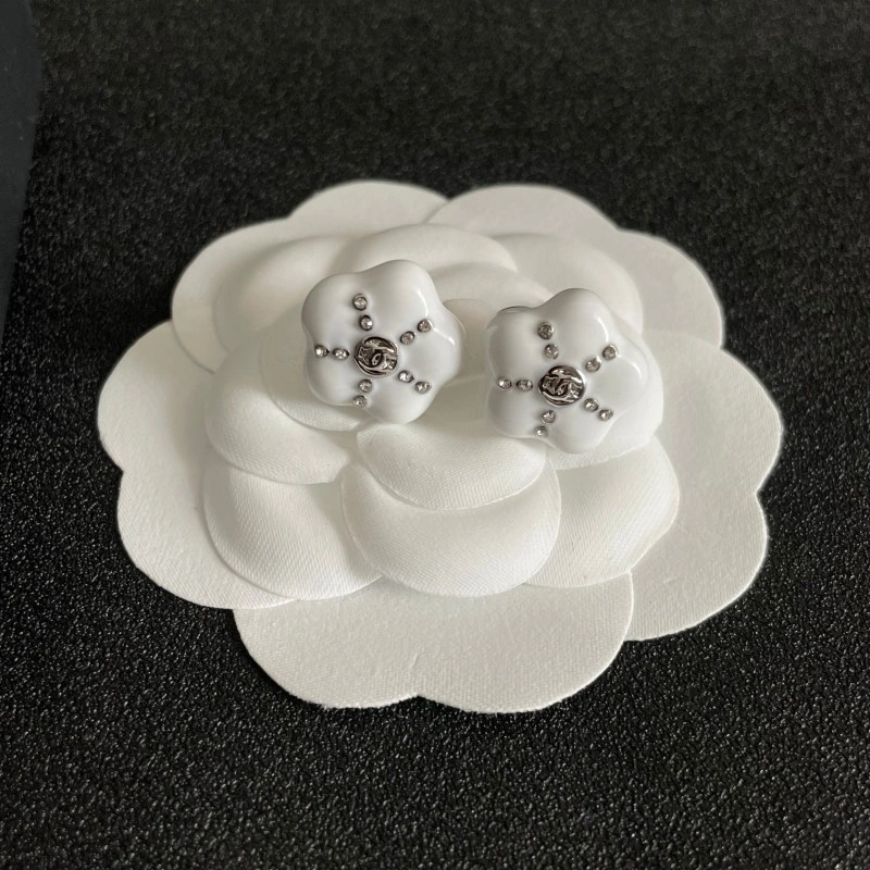 Chanel Earrings Compact 219957