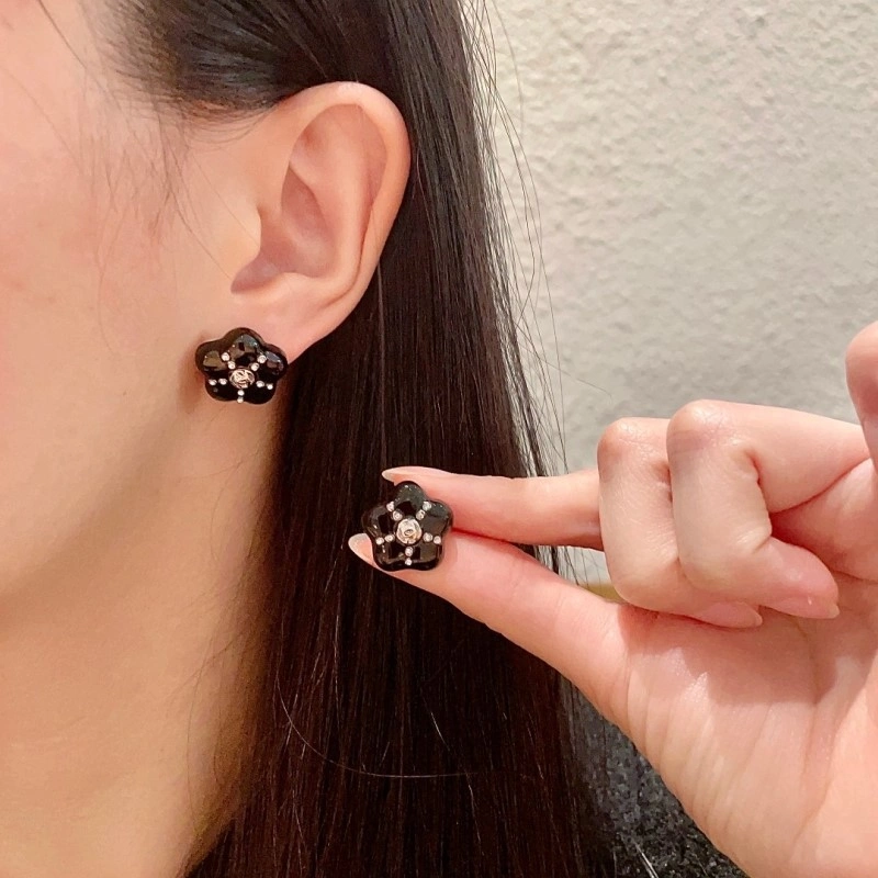 Chanel Earrings Practical 219944