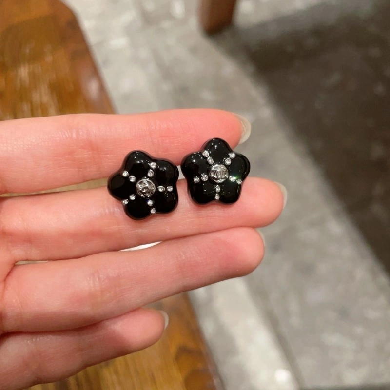 Chanel Earrings Practical 219944