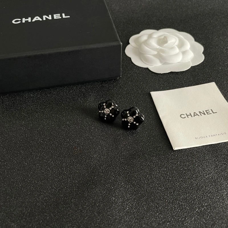 Chanel Earrings Practical 219944