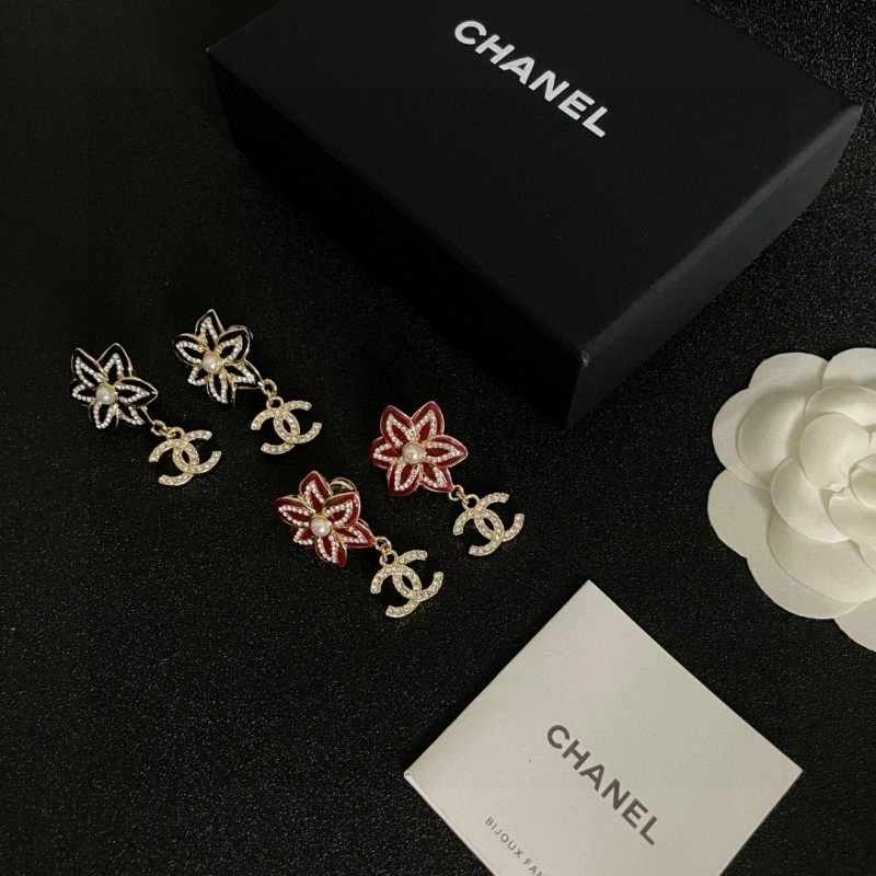 Chanel Earrings Sleek 219931