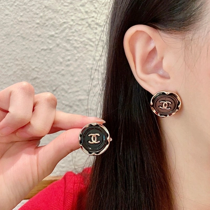 Chanel Earrings Effortless 219926