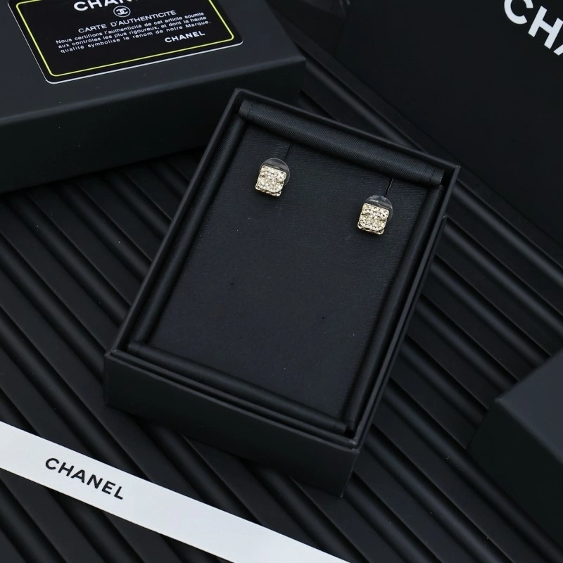 Chanel Earrings Breathable 219929