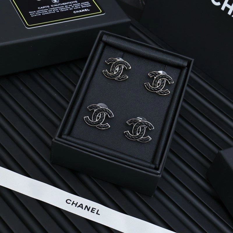 Chanel Earrings Stylish 219910