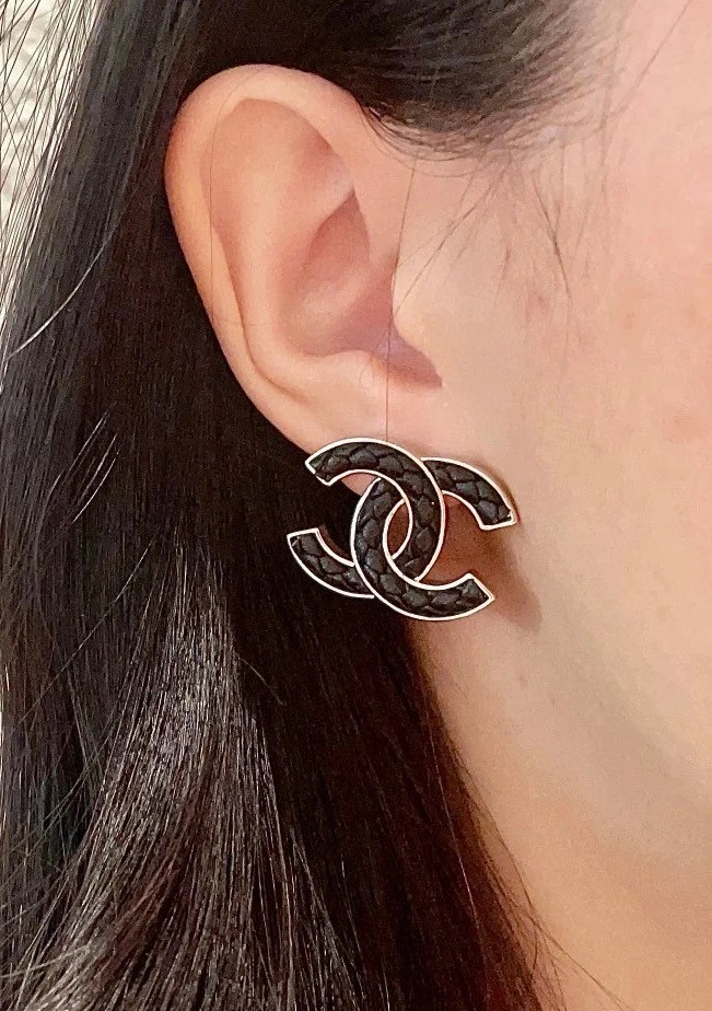 Chanel Earrings Stylish 219910