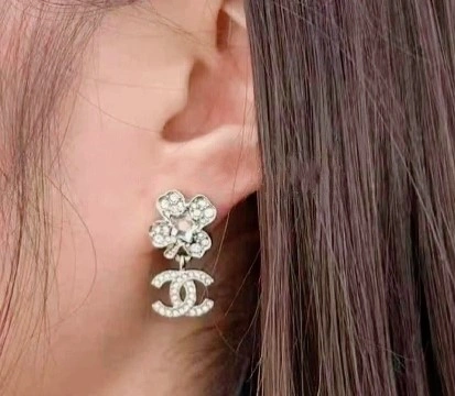 Chanel Earrings MoistureWicking 219917