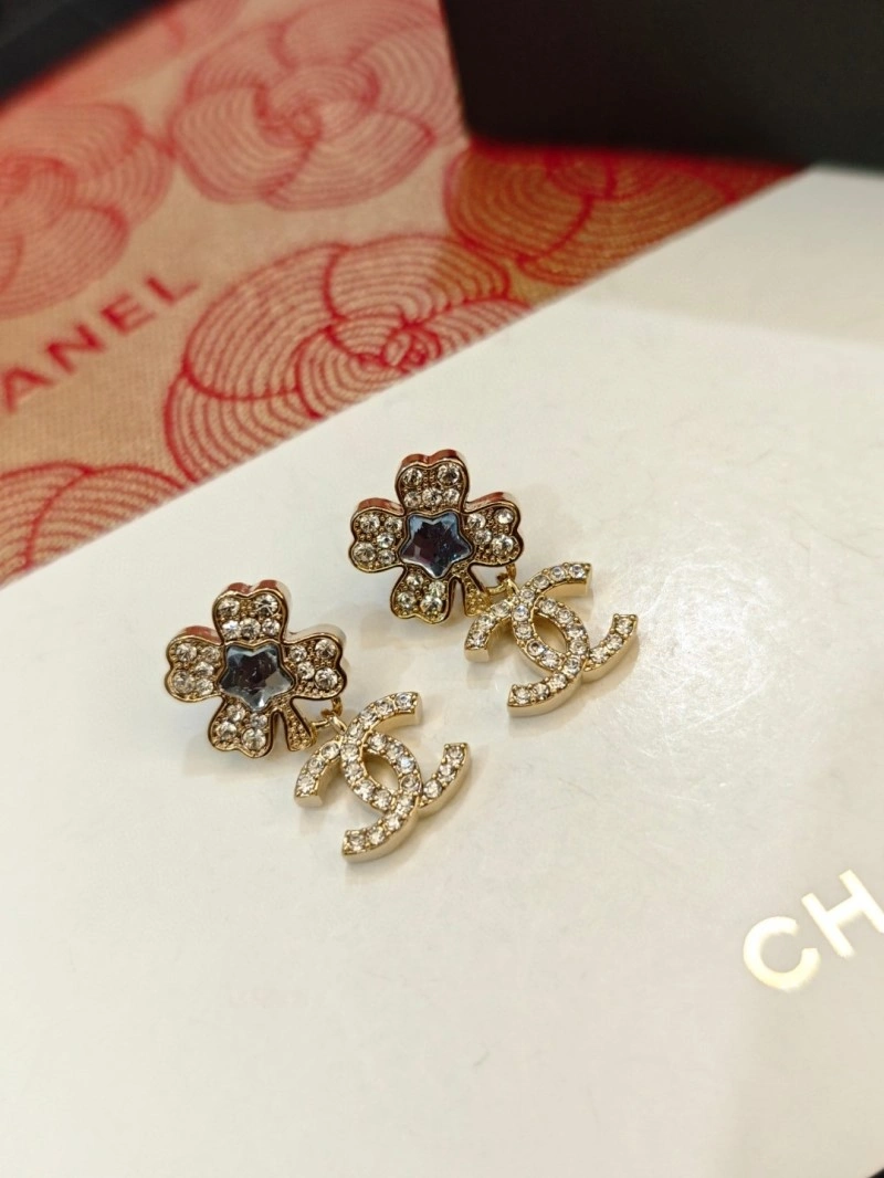 Chanel Earrings MoistureWicking 219917