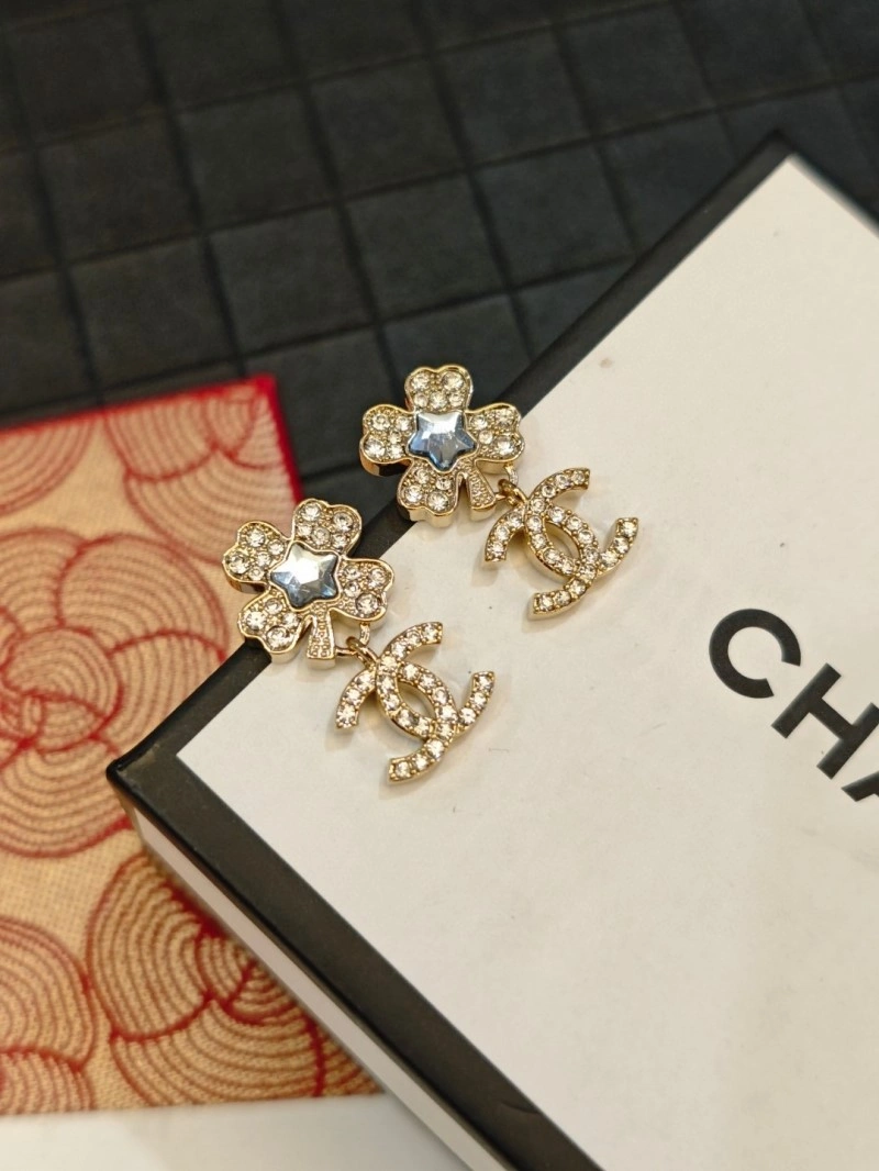 Chanel Earrings MoistureWicking 219917