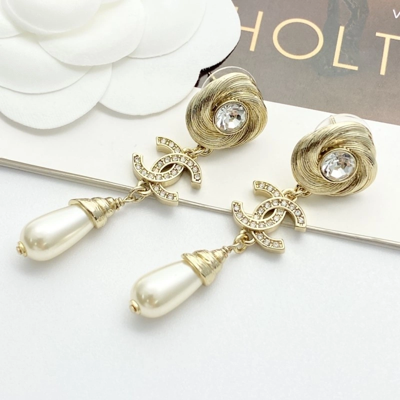 Chanel Earrings Soft 219912