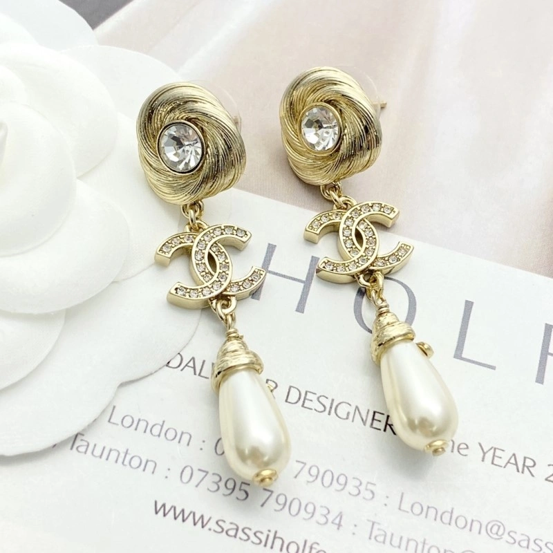 Chanel Earrings Soft 219912