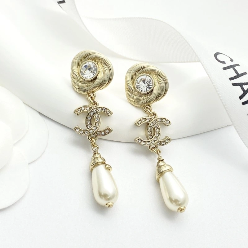 Chanel Earrings Soft 219912