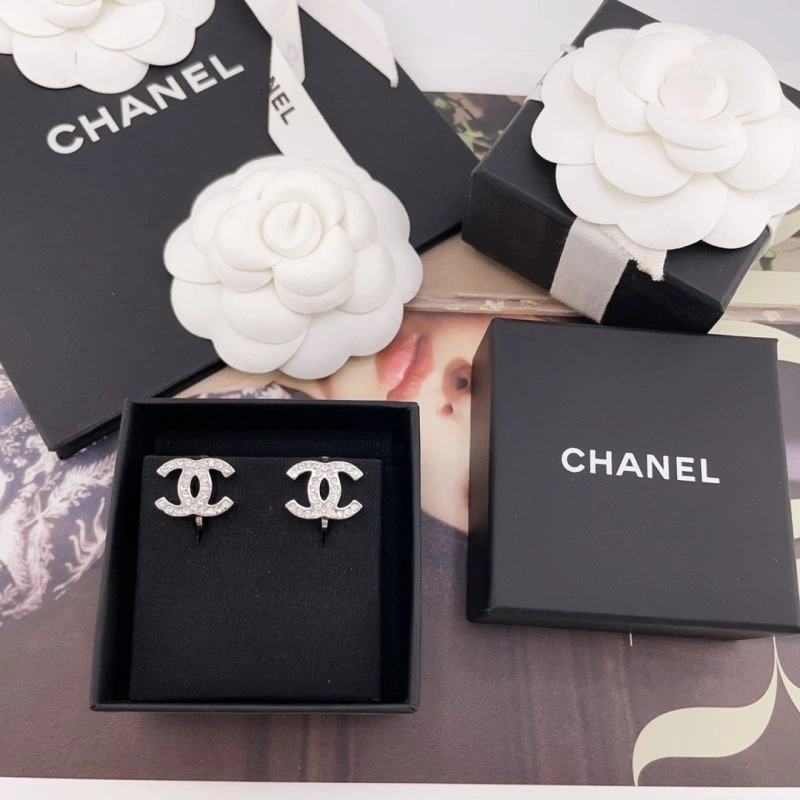 Chanel Earrings EyeCatching 219894