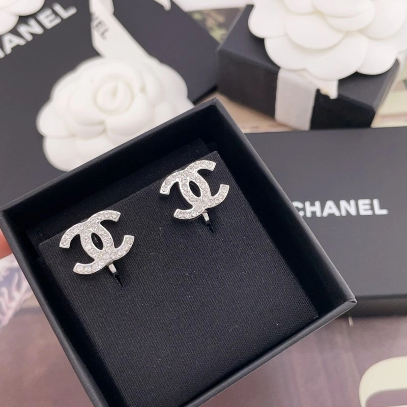 Chanel Earrings EyeCatching 219894