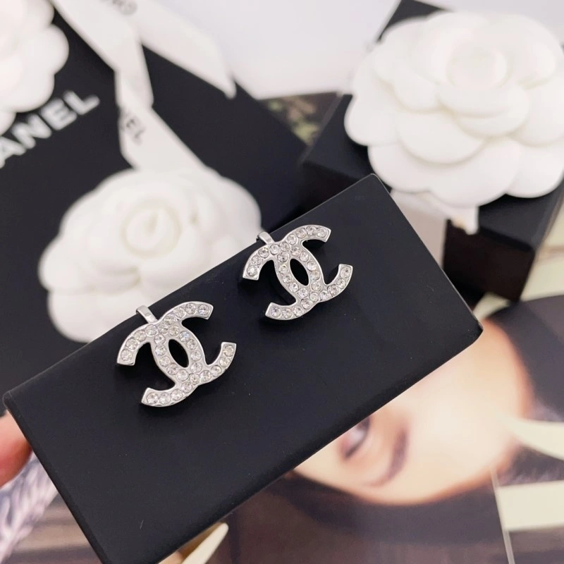 Chanel Earrings EyeCatching 219894