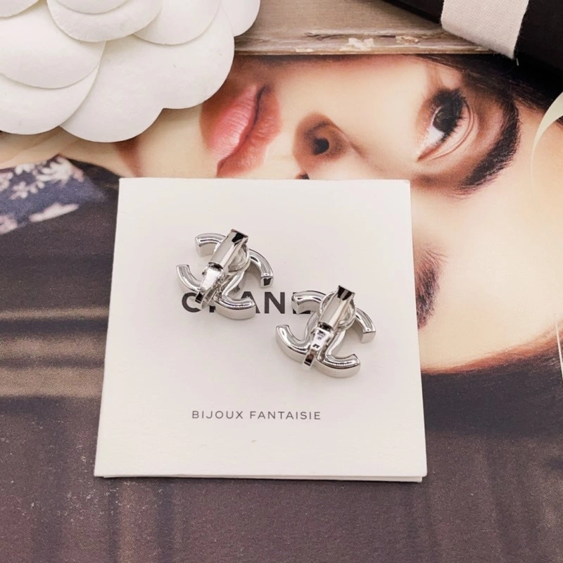 Chanel Earrings EyeCatching 219894