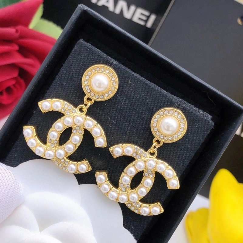 Versatile Chanel Earrings 219891