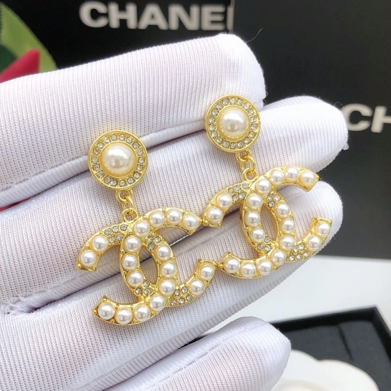 Versatile Chanel Earrings 219891