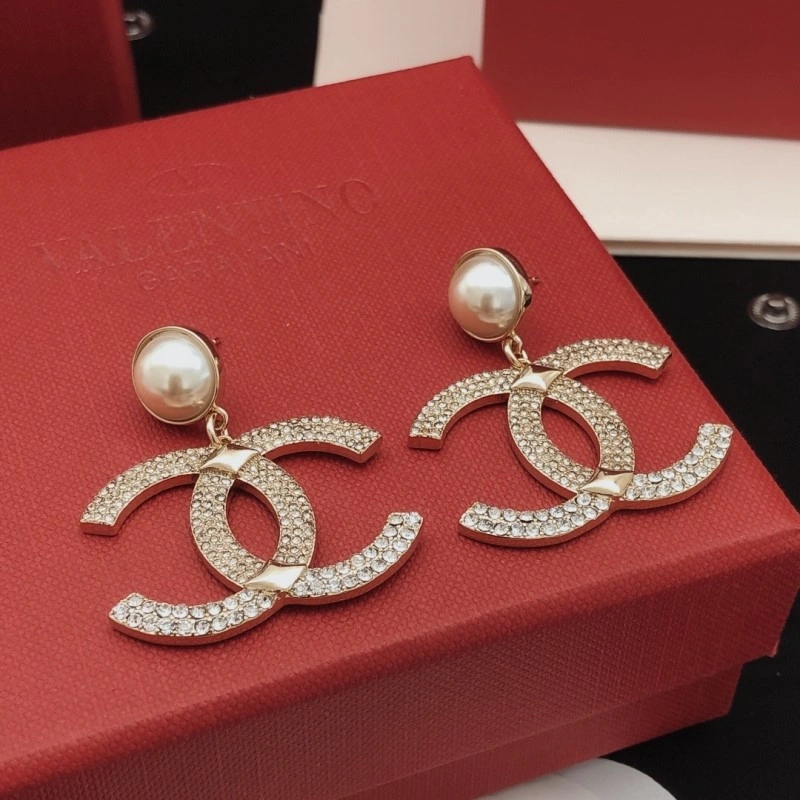 Chanel Earrings Reliable 219909