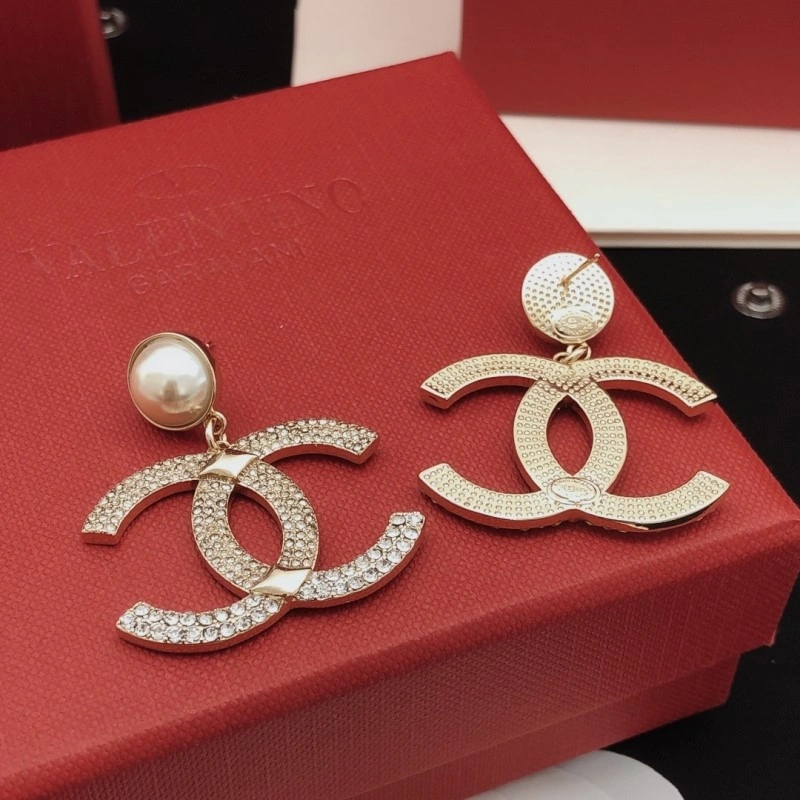 Chanel Earrings Reliable 219909