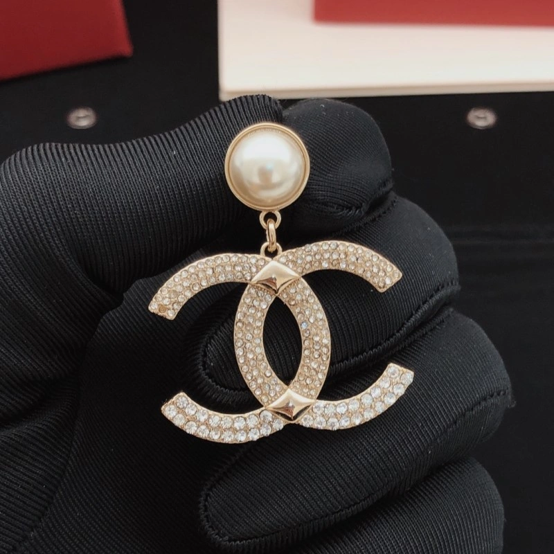 Chanel Earrings Reliable 219909