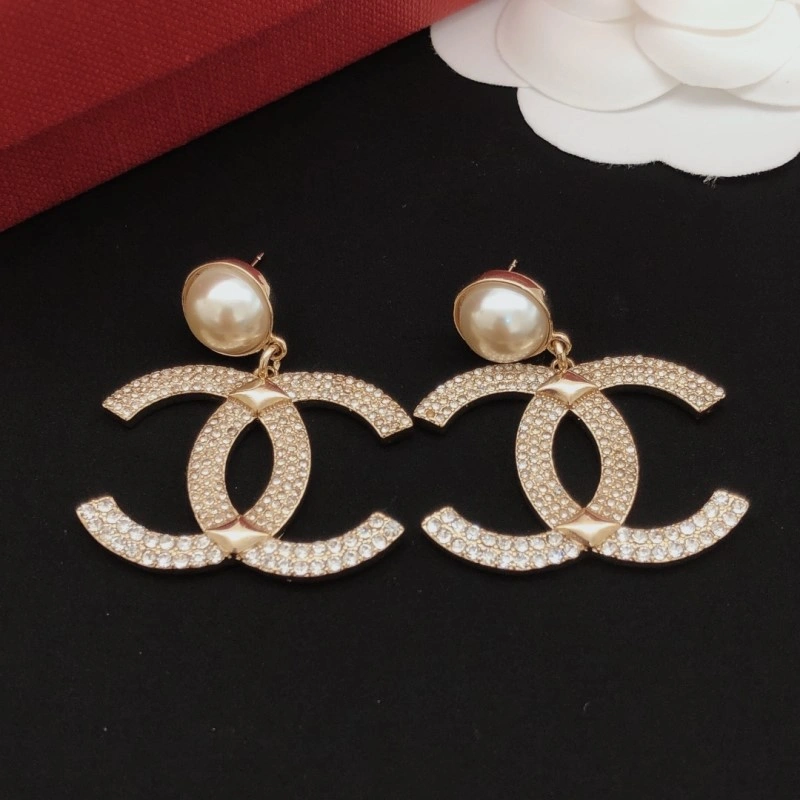 Chanel Earrings Reliable 219909