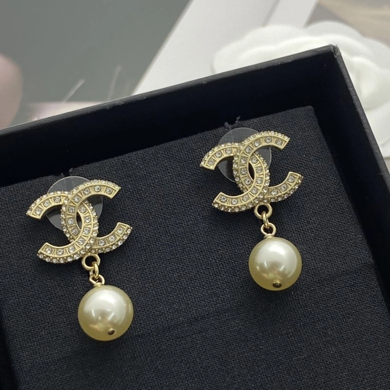 Breathable Chanel Earrings 219874