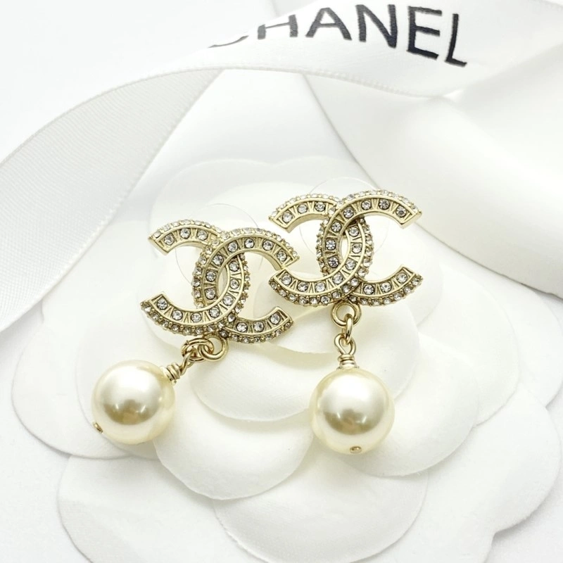 Breathable Chanel Earrings 219874