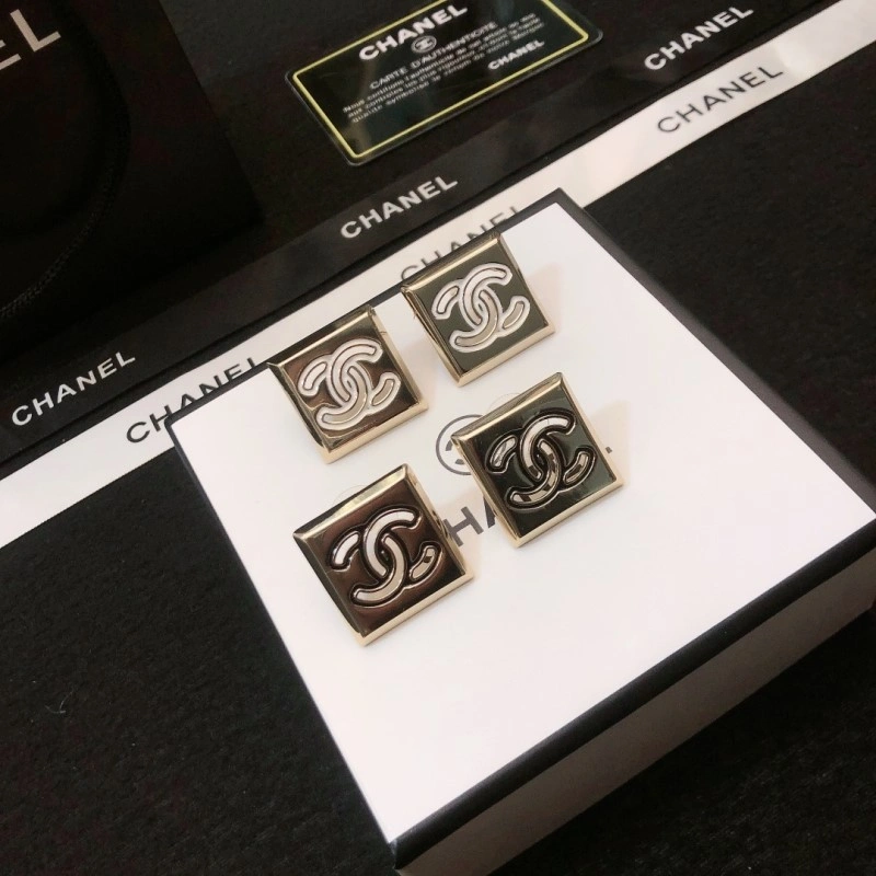 Chanel Earrings Fashionable 219867
