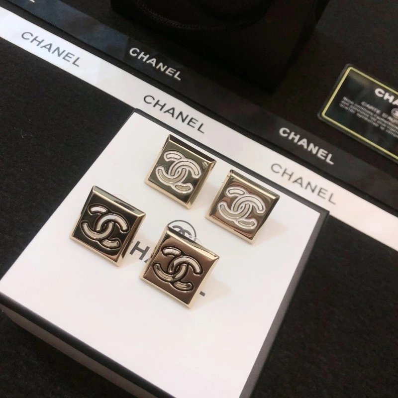 Chanel Earrings Fashionable 219867