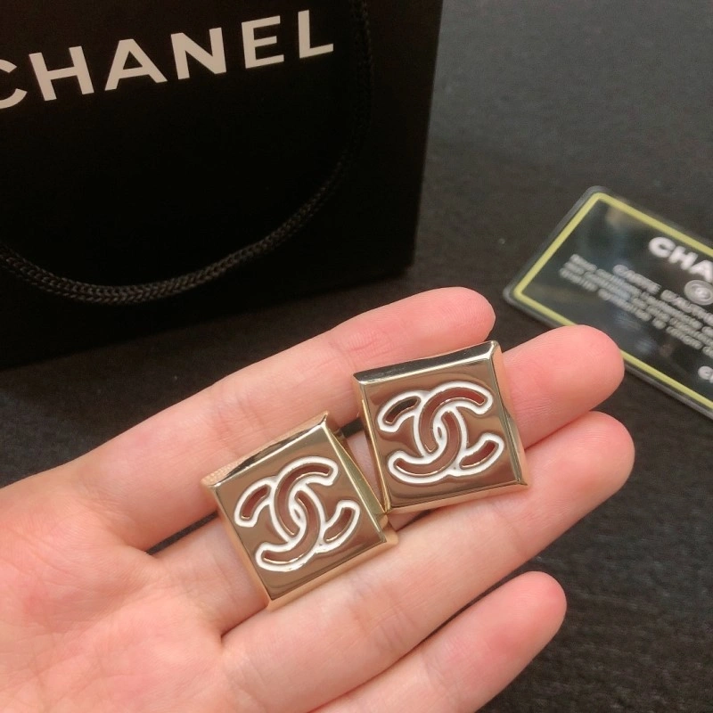 Chanel Earrings Fashionable 219867