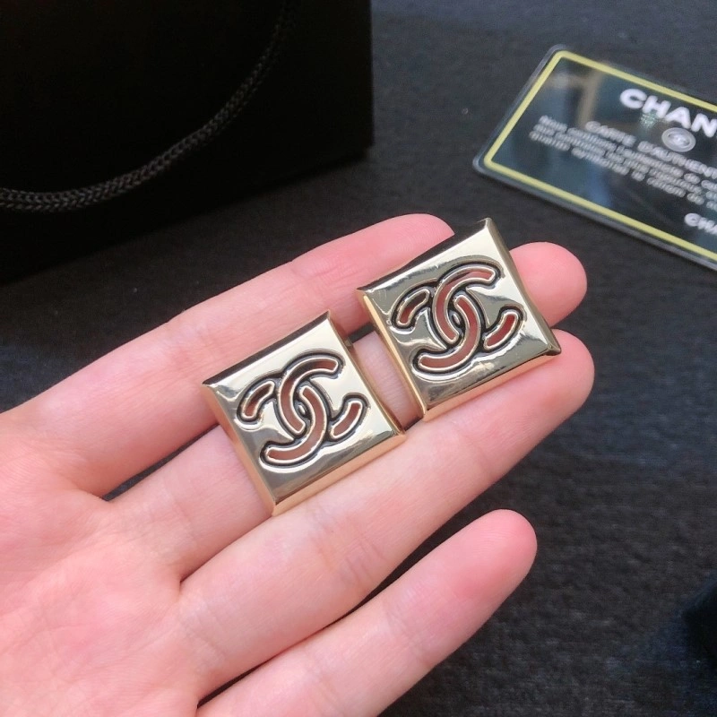 Chanel Earrings Fashionable 219867