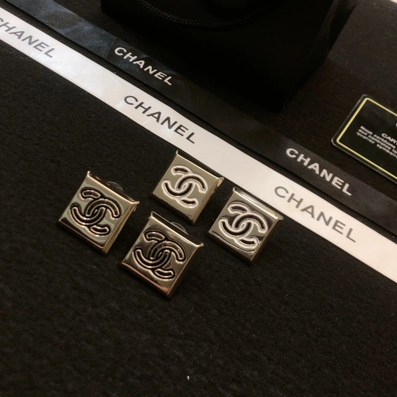 Chanel Earrings Fashionable 219867